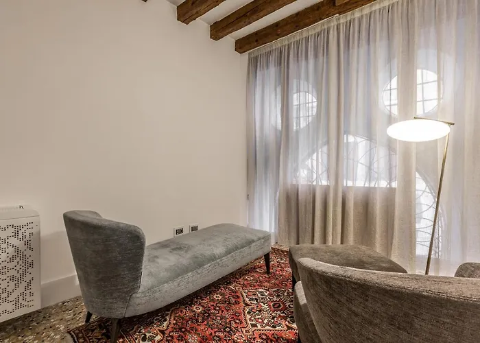 La Corte Dei Cuoridoro 2 Canal View Apartment Venice