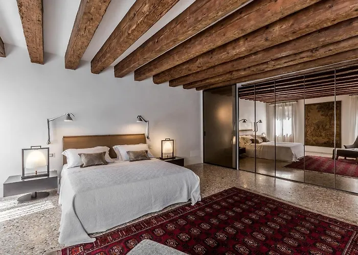 La Corte Dei Cuoridoro 2 Canal View Apartment Venice