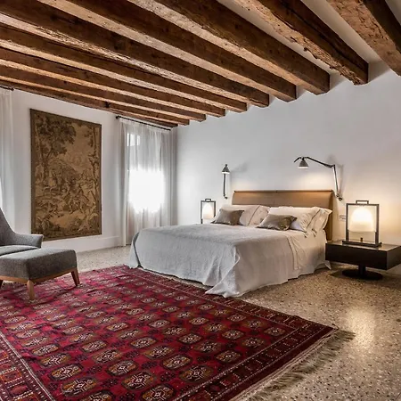 La Corte Dei Cuoridoro 2 Canal View شقة